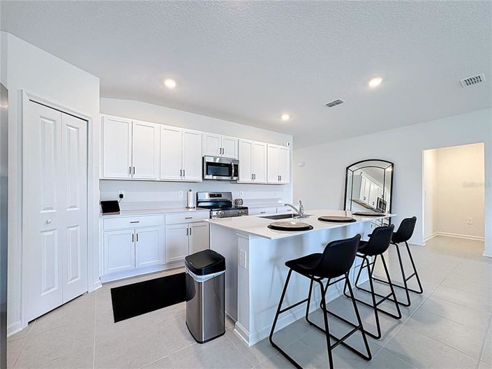 Image No.13-4 Bed Property for sale