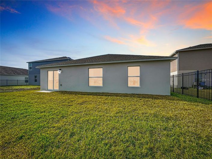 Image No.2-4 Bed Property for sale