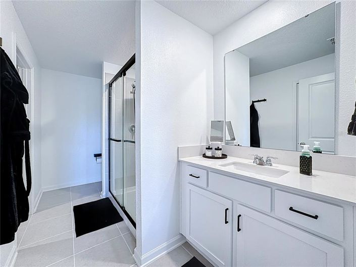 Image No.37-4 Bed Property for sale