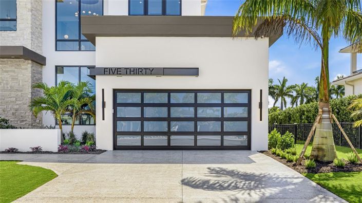 Image No.4-5 Bed Property for sale