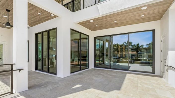 Image No.44-5 Bed Property for sale