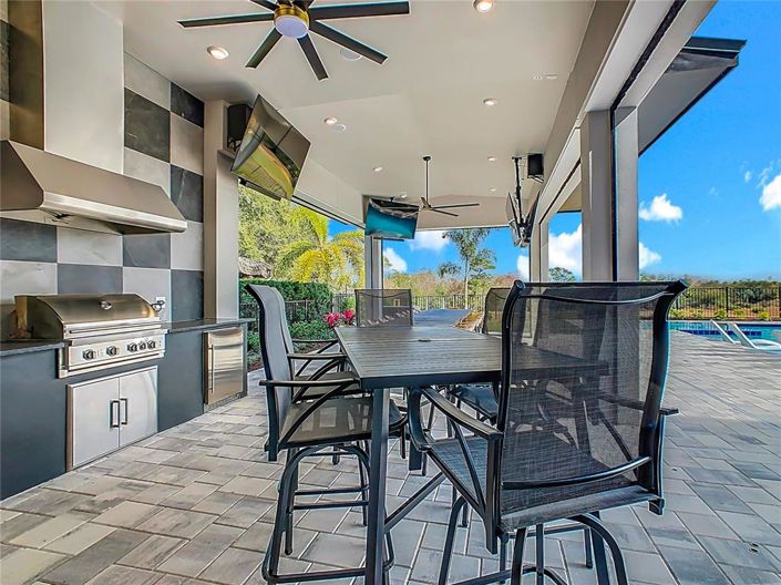 Image No.30-10 Bed Property for sale