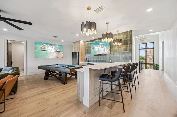 Image No.39-10 Bed Property for sale