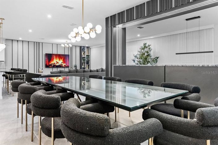 Image No.11-9 Bed Property for sale