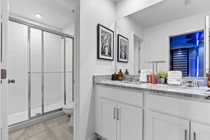 Image No.23-9 Bed Property for sale