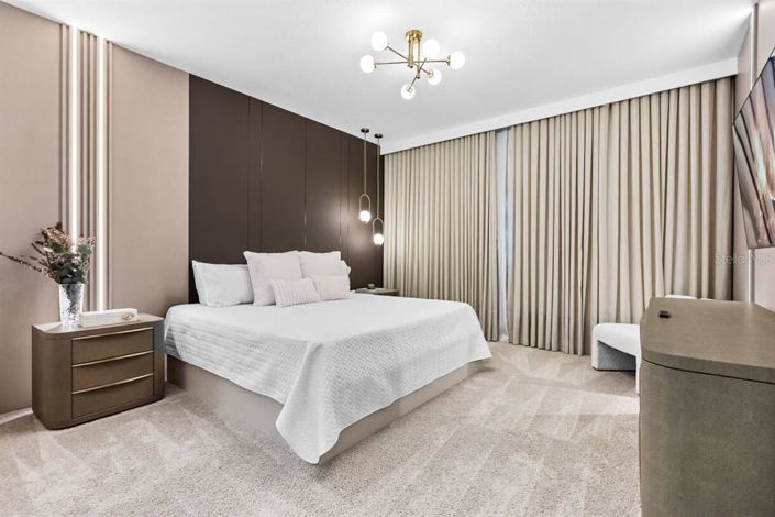 Image No.35-9 Bed Property for sale