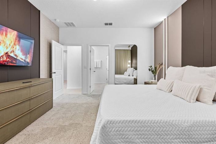 Image No.44-9 Bed Property for sale