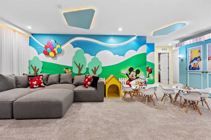 Image No.53-9 Bed Property for sale