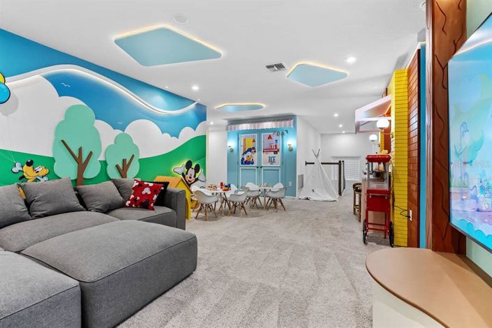 Image No.55-9 Bed Property for sale