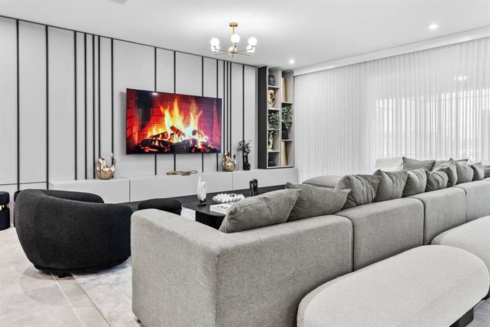 Image No.8-9 Bed Property for sale