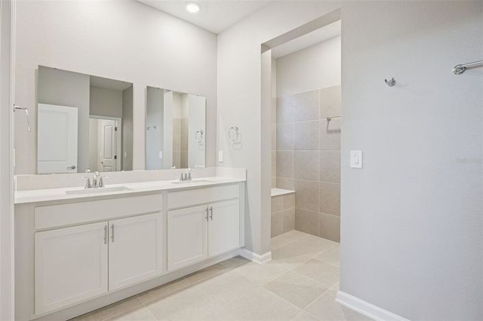 Image No.19-Propriété de 4 chambres à vendre à Clermont