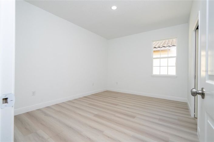 Image No.28-4 Bed Property for sale