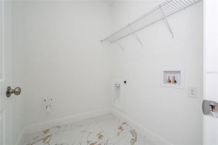 Image No.34-4 Bed Property for sale