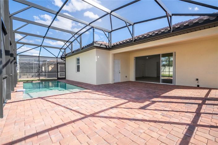 Image No.55-4 Bed Property for sale