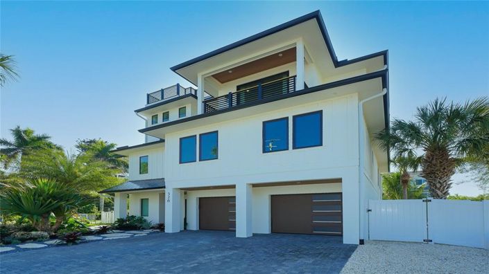 Image No.3-4 Bed Property for sale