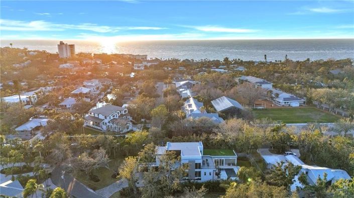 Image No.3-4 Bed Property for sale