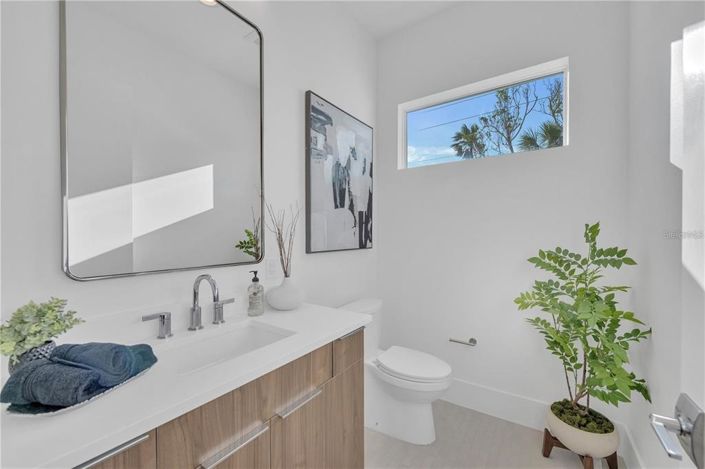 Image No.44-4 Bed Property for sale