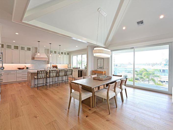 Image No.14-4 Bed Property for sale