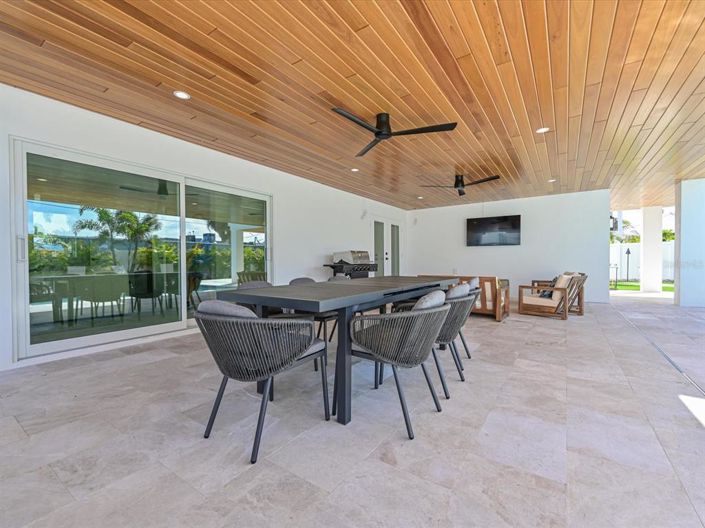 Image No.39-4 Bed Property for sale