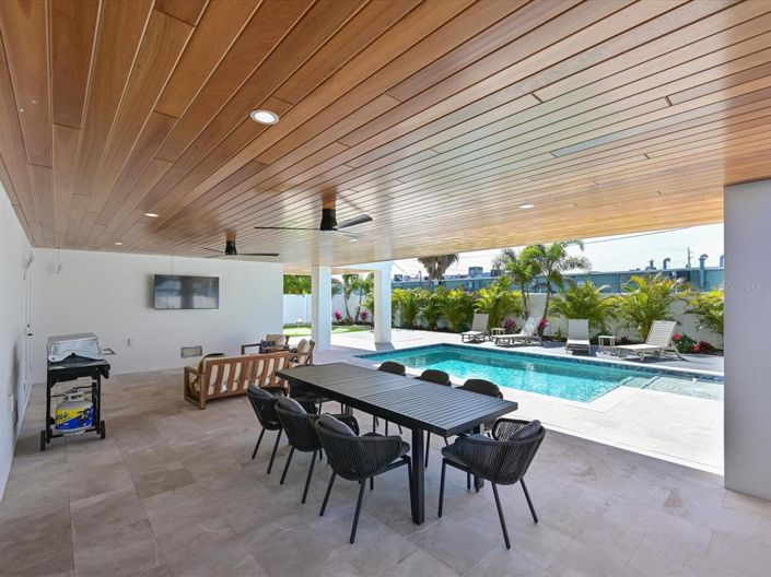 Image No.40-4 Bed Property for sale