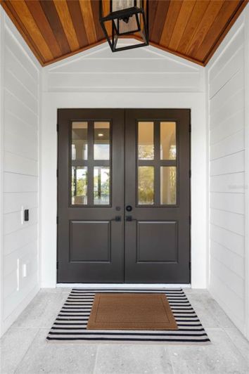 Image No.23-5 Bed Property for sale