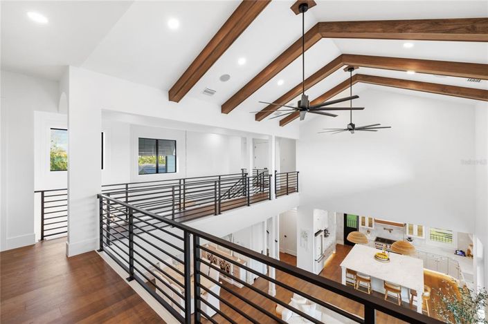 Image No.28-5 Bed Property for sale