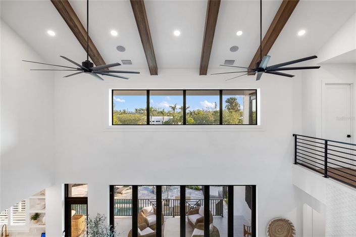 Image No.29-5 Bed Property for sale