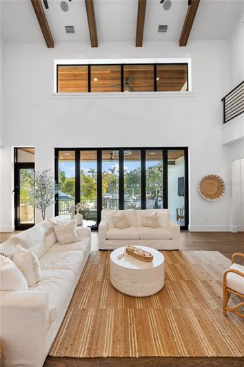 Image No.30-5 Bed Property for sale