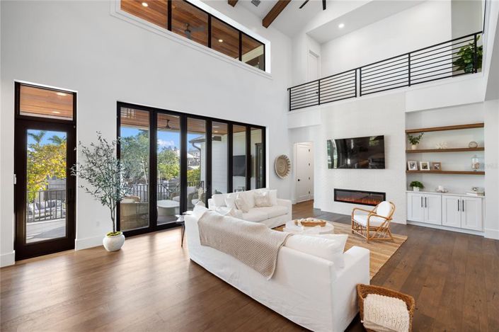 Image No.33-5 Bed Property for sale