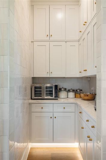 Image No.41-5 Bed Property for sale