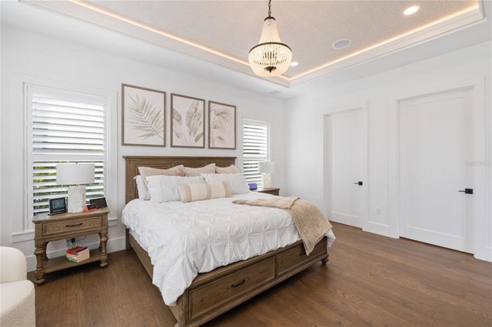 Image No.46-5 Bed Property for sale