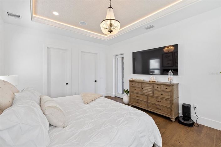 Image No.47-5 Bed Property for sale