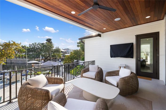 Image No.53-5 Bed Property for sale