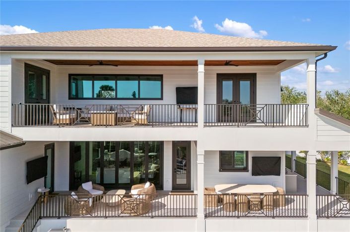 Image No.55-5 Bed Property for sale