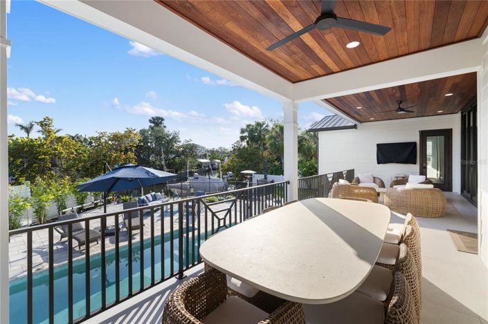 Image No.58-5 Bed Property for sale