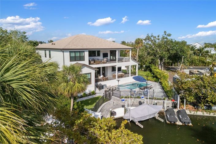 Image No.8-5 Bed Property for sale