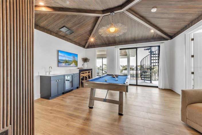 Image No.49-6 Bed Property for sale