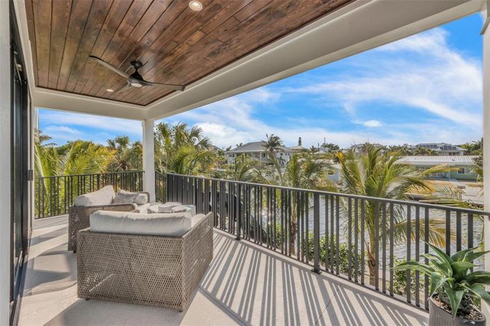 Image No.59-6 Bed Property for sale