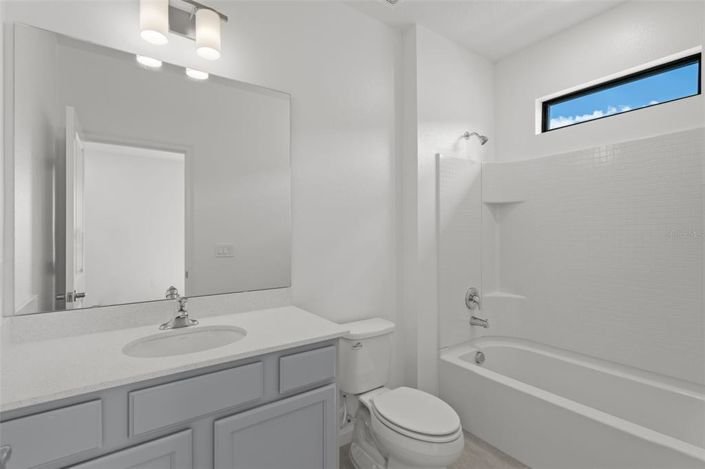 Image No.24-8 Bed Property for sale