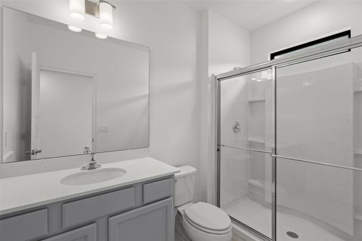 Image No.33-8 Bed Property for sale