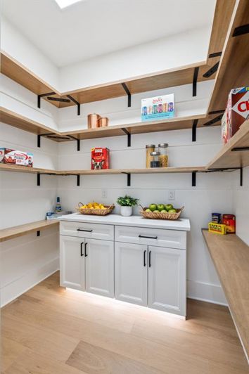 Image No.22-5 Bed Property for sale