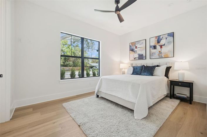 Image No.38-5 Bed Property for sale