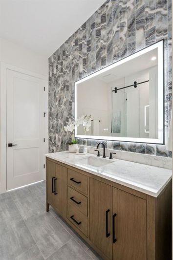 Image No.41-5 Bed Property for sale