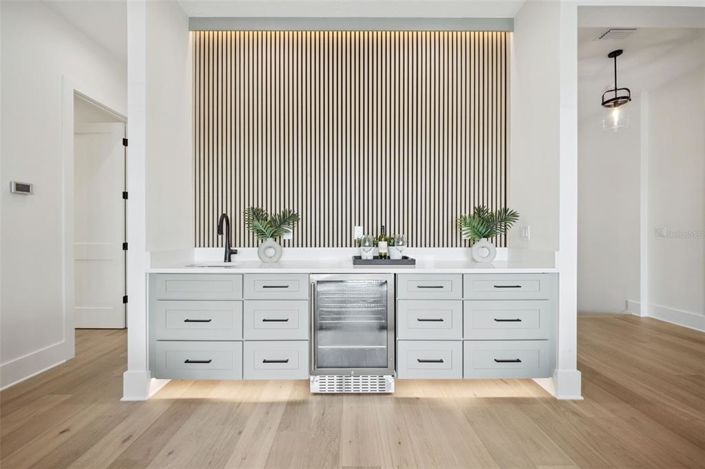 Image No.47-5 Bed Property for sale