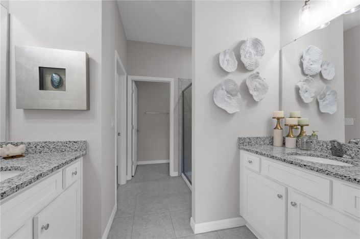 Image No.30-4 Bed Property for sale