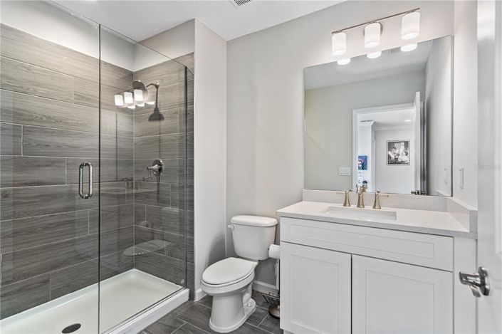 Image No.26-6 Bed Property for sale