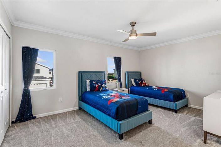 Image No.28-6 Bed Property for sale