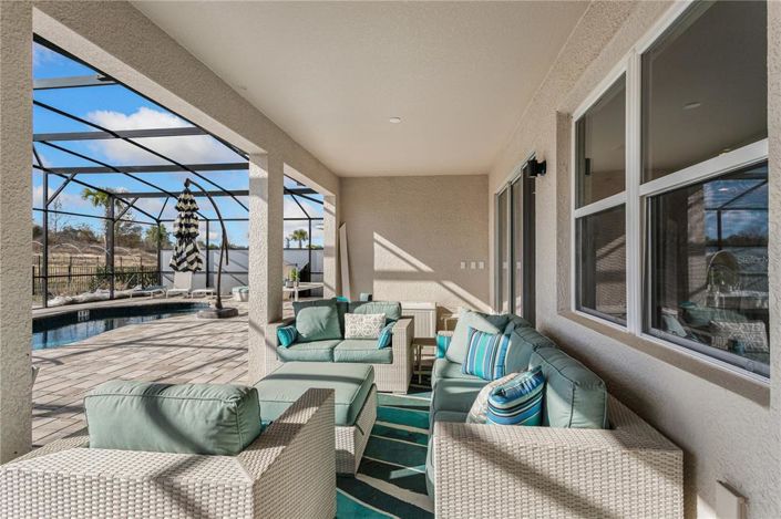 Image No.35-6 Bed Property for sale