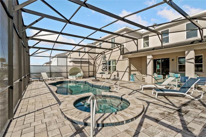 Image No.39-6 Bed Property for sale