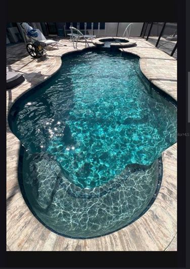 Image No.41-6 Bed Property for sale